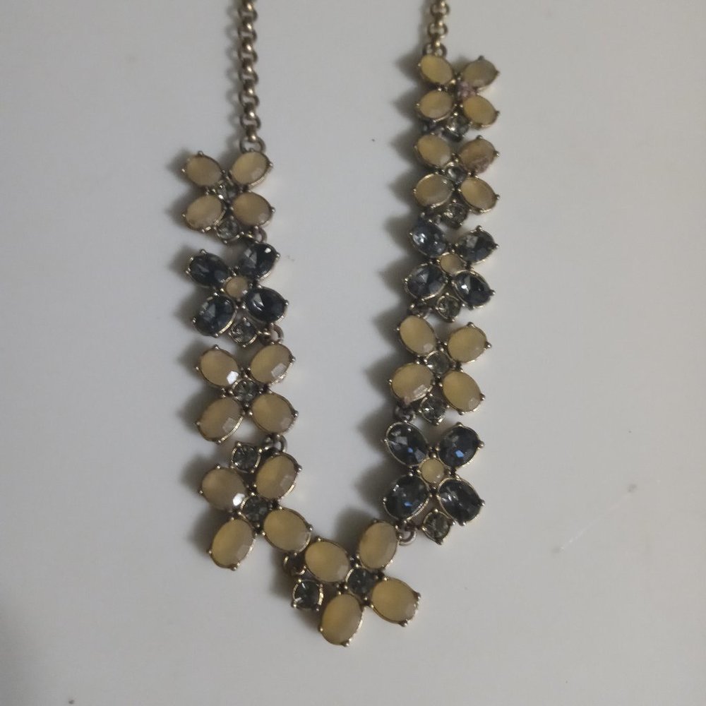 Beautiful vintage j crew necklace